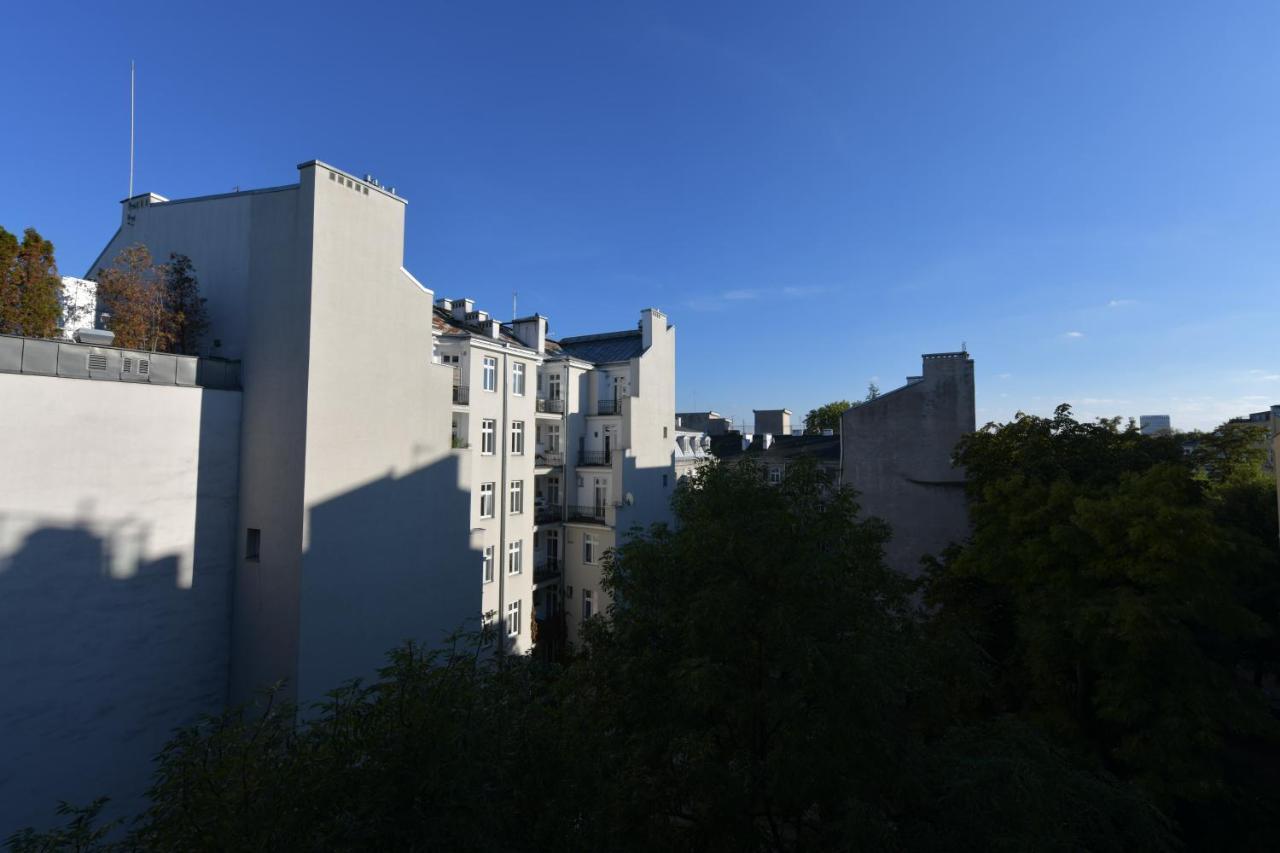 Wilcza 3 - Apartament Dla 4 Osob - 260M Do Ambasady Usa - Duzy Balkon Od Strony Dziedzinca - Wifi - Good Apartments وارسو المظهر الخارجي الصورة